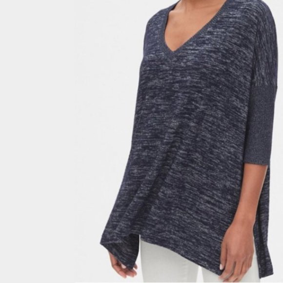 GAP Maternity Nursing V-Neck 3/4 Knit Top - Picture 1 of 11
